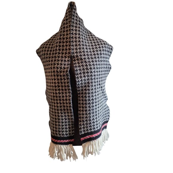 Houndstooth Knit Scarf With Fringe Tassels Black/White/Red 10"x62"  Wool Blend - Picture 2 of 4